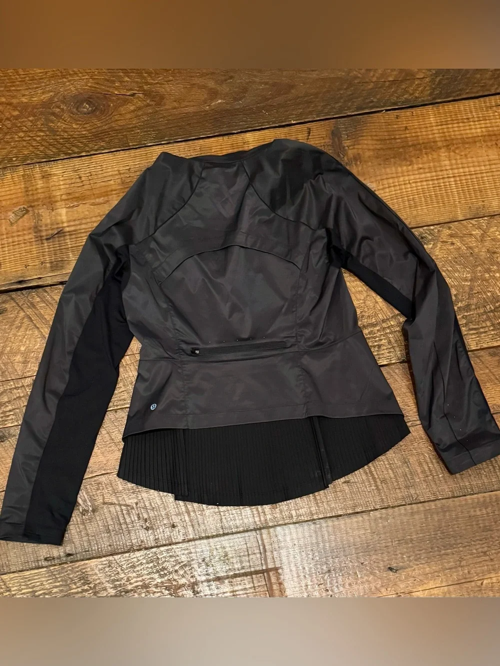 Lululemon 🍋 Rain Jacket Sz 10